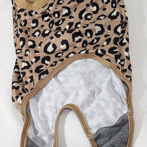 FUAMEY Dog Recovery Suit,Pet Body Suits After Surgery,Lepard Printed Spay Suit - Picture 3 of 4